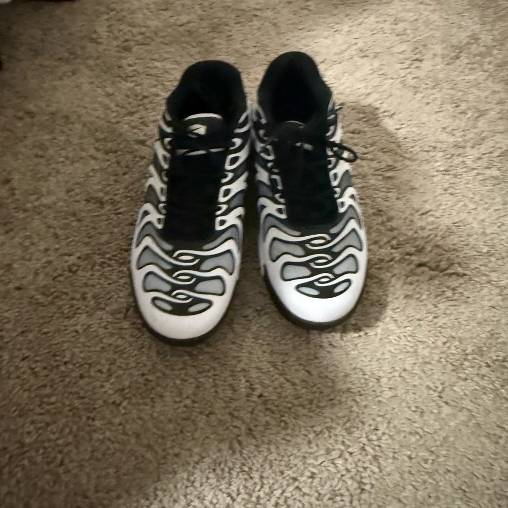 Nike Black and White Athletic Shoes